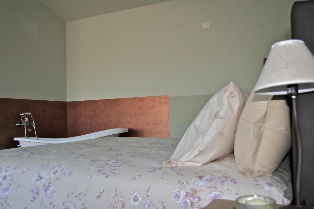 B&B Mario & Mario Trezzo Tinella 部屋 写真